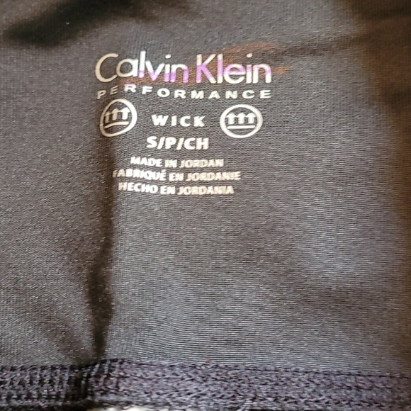 BNWOT Calvin Klein performance work out capris - Picture 4 of 6